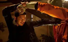 陈木胜灾难片全城戒备曝首批剧照
