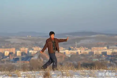 王宝强的神来之笔树先生,被各路明星吹爆的演技,背后有着怎样的故事
