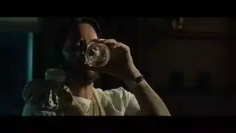 来跟大家分享下腕表佩戴时表盘该向内还是向外
