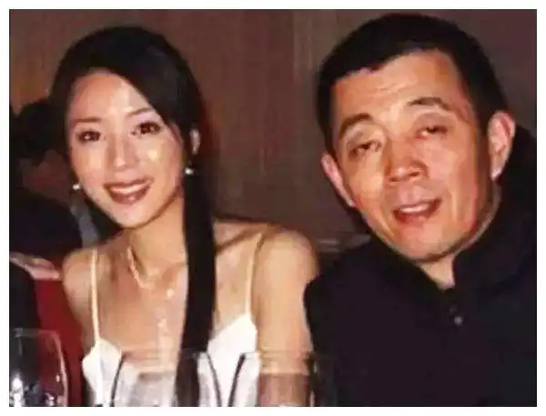 名导太太们的求偶记想做大佬的女人,并没有想象中的简单

