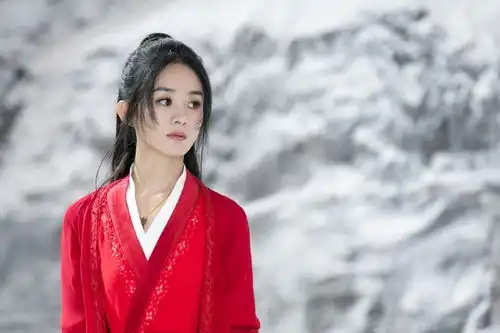 赵丽颖壁纸身着一袭红衣令人惊艳,举手投足间衣袂翩翩
