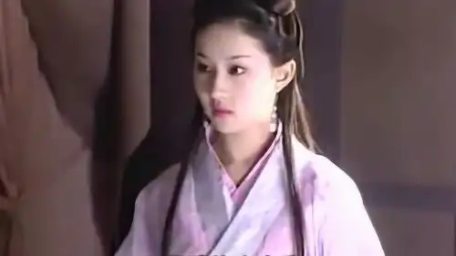 刘亦菲早期拍摄天龙八部时的花絮,真的一直都很仙
