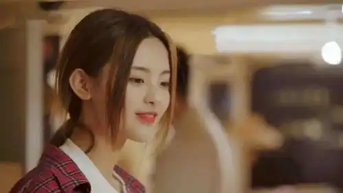 杨超越霸屏翻拍浪漫满屋,主演影版花千骨
