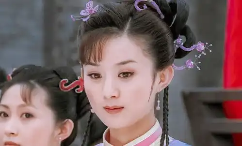 赵丽颖出道13年,整整塑造6个经典角色,造型扮相一个比一个美
