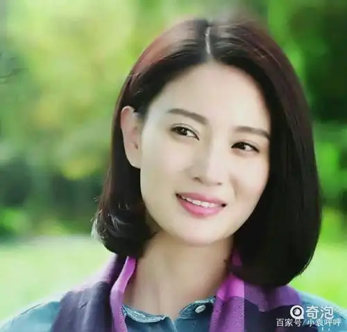 侯梦莎那个爱笑爱演军旅剧的女孩一直在成长
