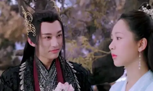 天乩之白蛇传说我竟然在心疼斩荒,发现许宣才是多余那一个
