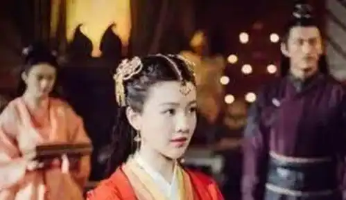 公主婚后第三天自尽,当侍女揭开她的裙子后,皇帝后悔不已
