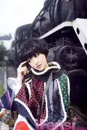 夏天美复古bob头亮相夏家三千金唐嫣时尚写真