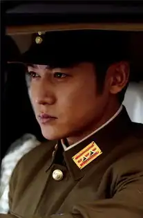 胡歌霍建华陆毅李晨电视剧中穿上军装的男星谁更英姿飒爽
