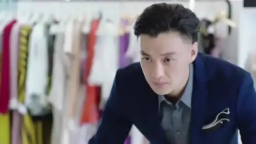 倾城时光皮特强行投资林浅公司,林莫臣一句话让他当场求饶活该
