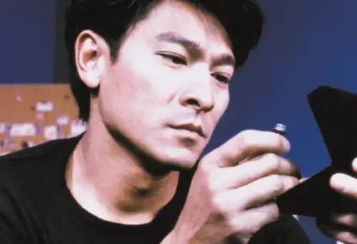 40年过去了,他仍然是华仔