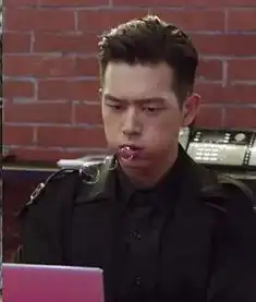 情侣头像一左一右亲爱的,热爱的