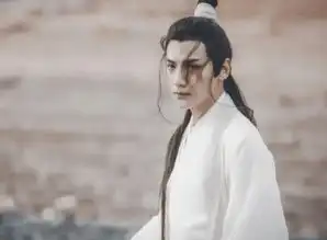 香蜜唯一不能劝他善良的人,因为谁都没有资格