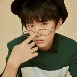 易烊千玺去格莱美观礼被捧上天,而他们数度低调获奖却鲜有人知...