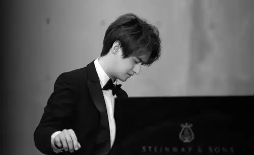 谁说贺岁档只有电影院来剧场看众星云集
