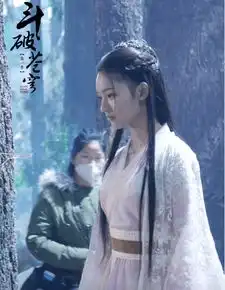 林允斗破苍穹造型好评,简直是书中走出来的萧薰儿