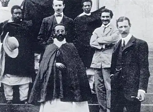 埃塞俄比亚末代皇帝遇刺案,死后被扔在了厕所,30年后才被挖出来
