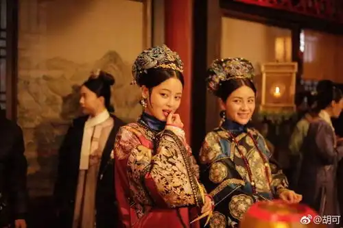 如懿传完美收官,胡可晒九宫格照片不舍却被小鱼儿抢镜