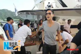 建党伟业香港豪华游轮宴刘烨张家辉相见甚欢
