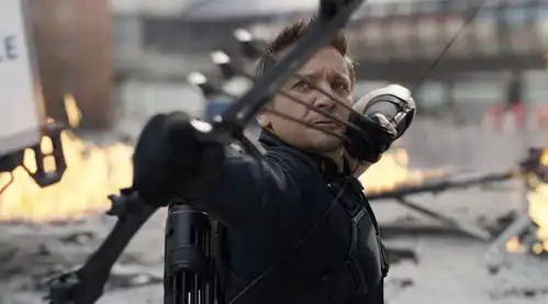 暴躁花臂酷炫飞机头复联4中的鹰眼为何变得如此社会
