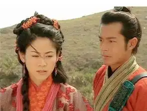 相隔十余年古天乐和宣萱再度同框,两人的肢体语言太明显了
