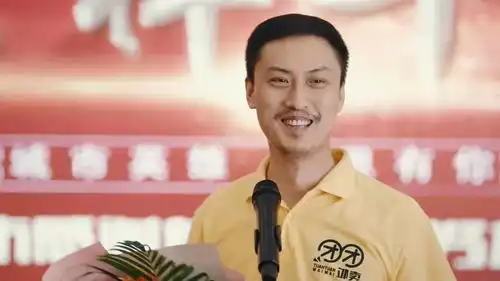 春晚和贺岁档电影最受欢迎的女演员,贾玲是第二,没人敢说第一了吧
