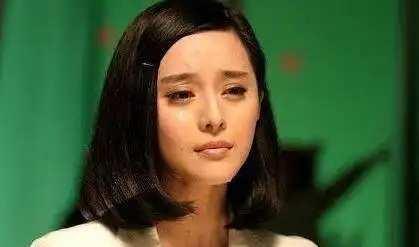 因为这张照片,崔永元炮轰范冰冰,直言她不知耻恶心