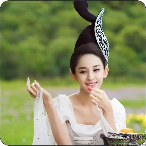 张翰前任现任大pk古装扮相谁更靓