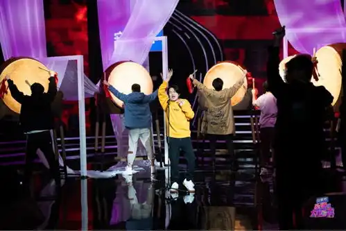 易烊千玺空降蔡国庆首次加盟大年初八百变大咖秀惊喜多
