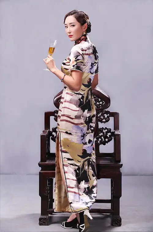 杜若溪勇敢的心收视夺冠女色男色全hold住
