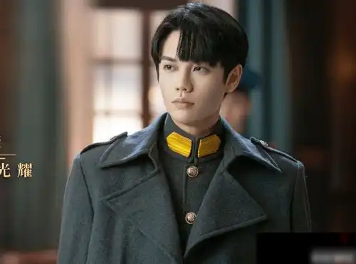 一见倾心首发剧照,男主陈星旭很帅,我却对男二林彦俊着迷

