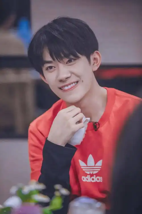 橘子味的易烊千玺上线了