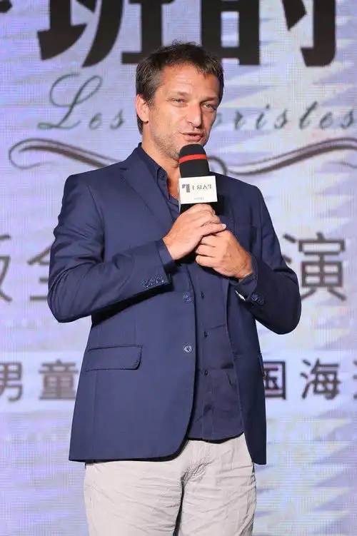 放牛班的春天中文版召开发布会原版电影导演来华助阵
