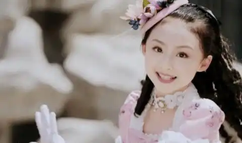 还记得小戏骨红楼梦中的林黛玉吗,才13岁就已经美成了这样
