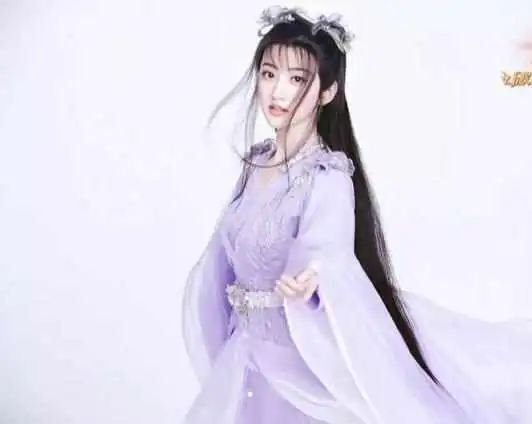 景甜新剧空气刘海太糟了,造型师不明白她真的不适合有刘海的造型