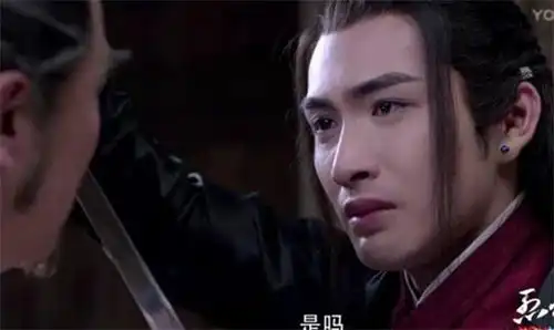 战枫父亲战飞天怎么死的烈火如歌战飞天自杀原因被揭
