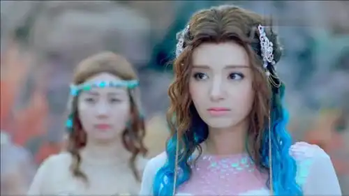 幻城王子带着重礼造访人鱼一族,对人鱼公主一见钟情
