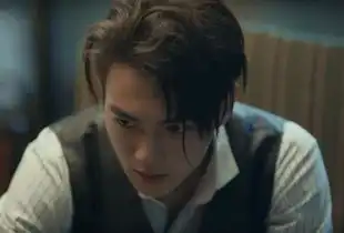 接棒李现肖战,8月新剧三男神出招,许凯杨洋和邓伦你最爱谁
