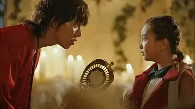 7号房的礼物小女孩葛素媛长大,以前可爱活泼,如今亭亭玉立