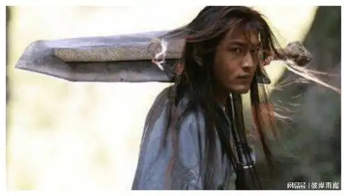 金庸全书中原最强高手是谁独孤求败不够格,只有两人能争此头衔
