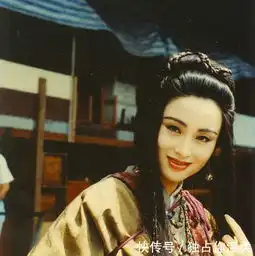 武状元苏乞儿里,周星驰看张敏的眼神,暴露星爷内心想法
