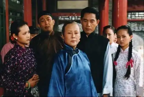 国剧经典京剧演绎重现大宅门中的百年沧桑
