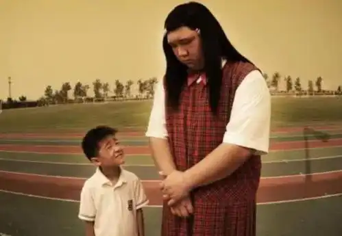 周星驰到底骗了我们多少年长江七号全是大美女,最惊艳的竟是暴龙