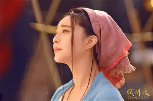 武则天死前竟把江山还给李家,不是她傻,而是她发现一个秘密
