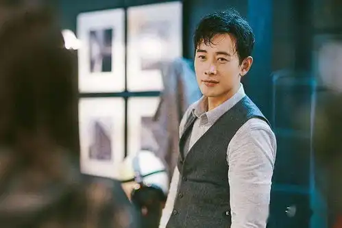 没有十年脑血栓,拍不出青春疼痛片八月未央
