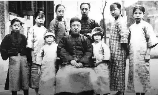 最后的摄政王载沣和俄罗斯末代皇帝尼古拉二世
