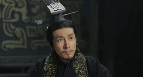 看完秦始皇的容貌复原图,才知道大秦赋剧组为何要选张鲁一
