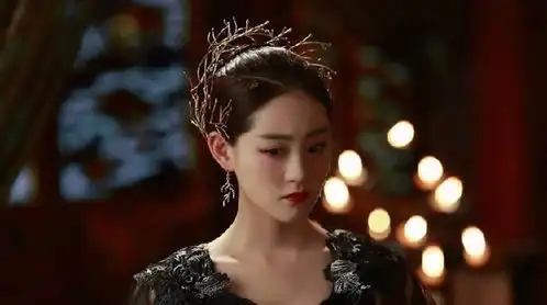 三生三世,玄女已经得到翼后之位了,为何还奢求离镜的真心呢
