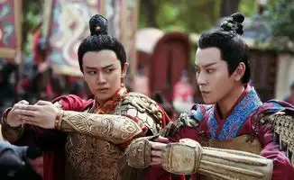 宦官把他当傻子推上皇位,傻皇帝上台下了一道令,宦官傻眼了
