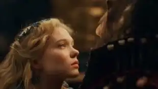 魔发奇缘为爱勇敢的乐佩
